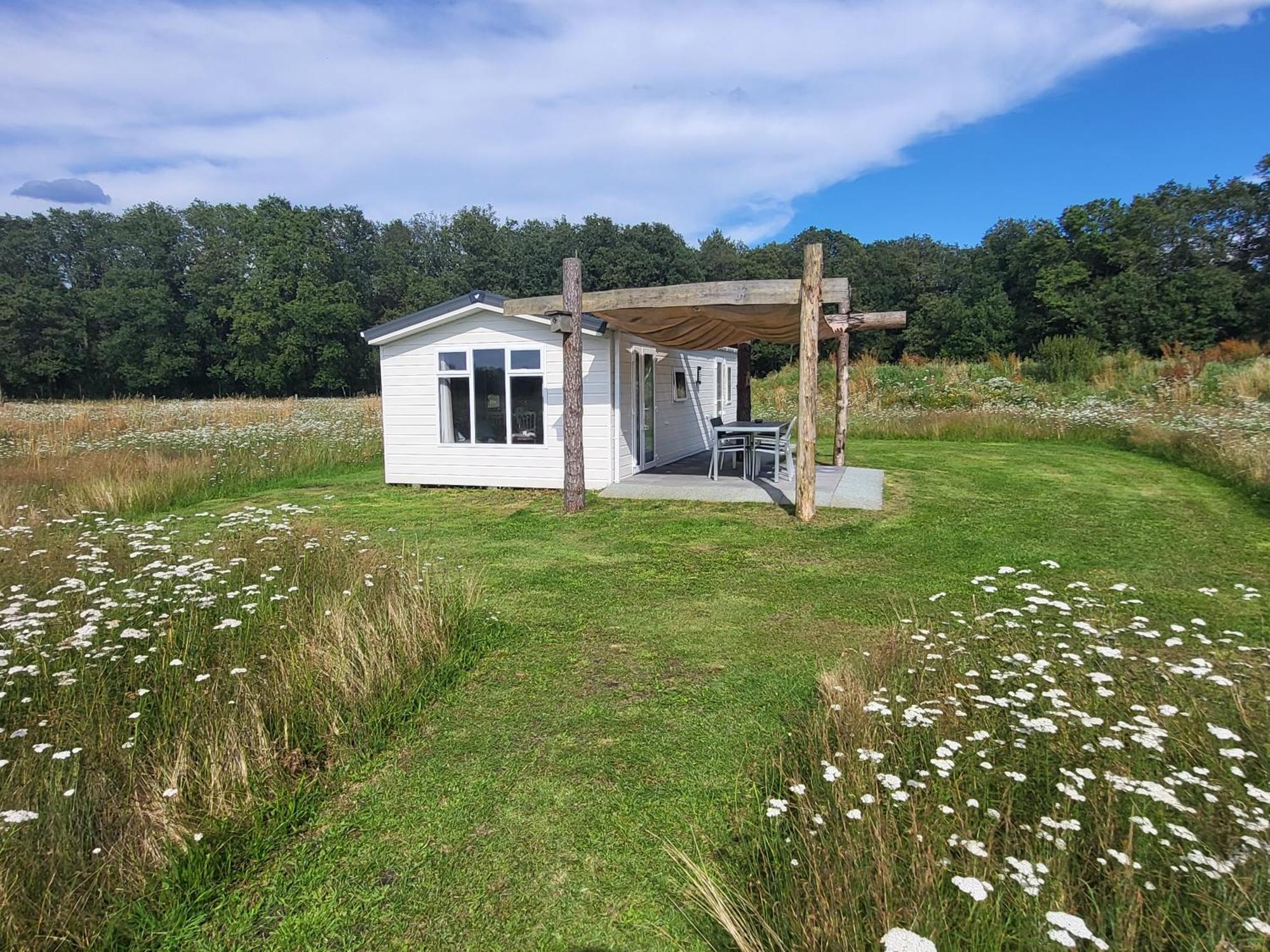 Hoeve Twente - De Bonte Specht Villa Heythuysen Buitenkant foto